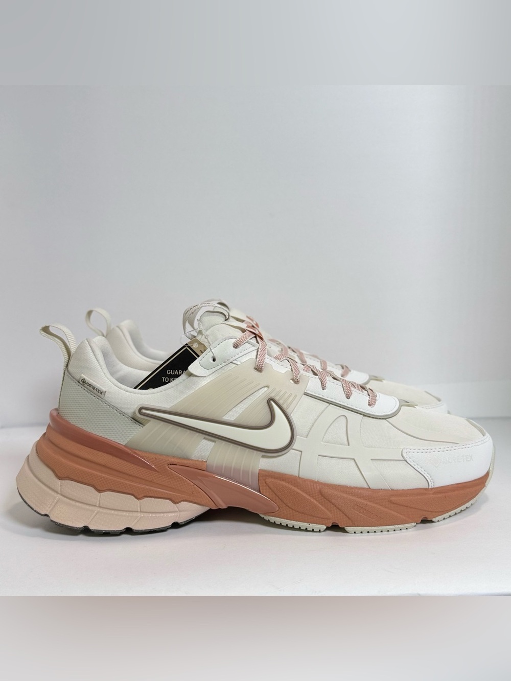 Nike V2K Run Gore-Tex Phantom Terra Blush Women’s 11 Sneakers Nike FZ2622-003